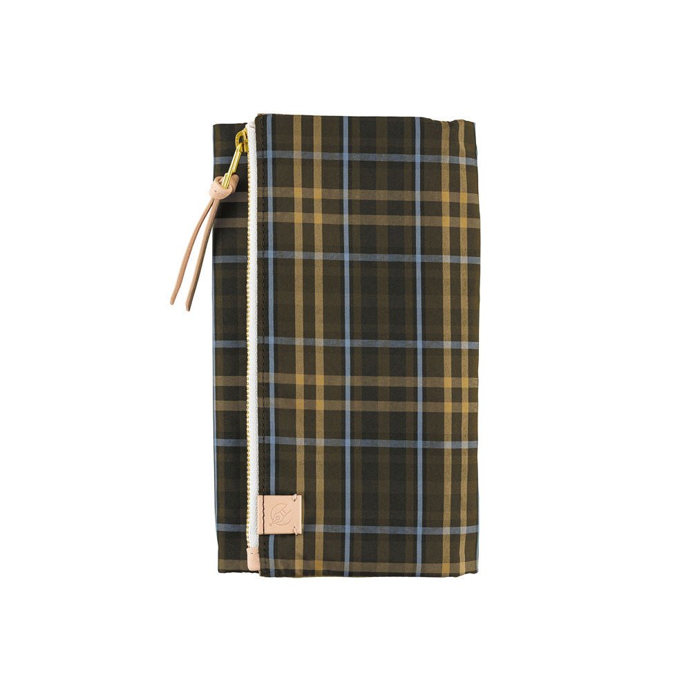 A Hobonichi Tragen cover for Weeks in the color Bitter Plaid.