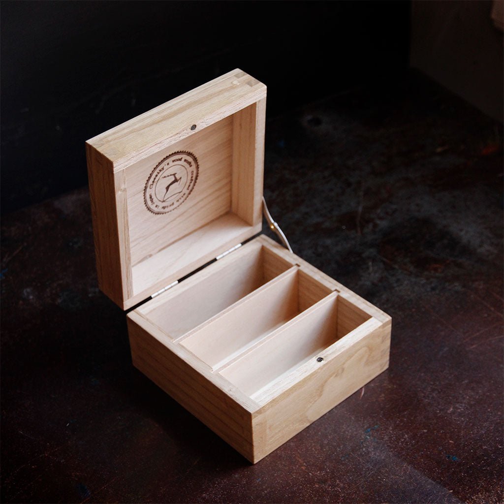 Chestnut Card Case Boston General Store