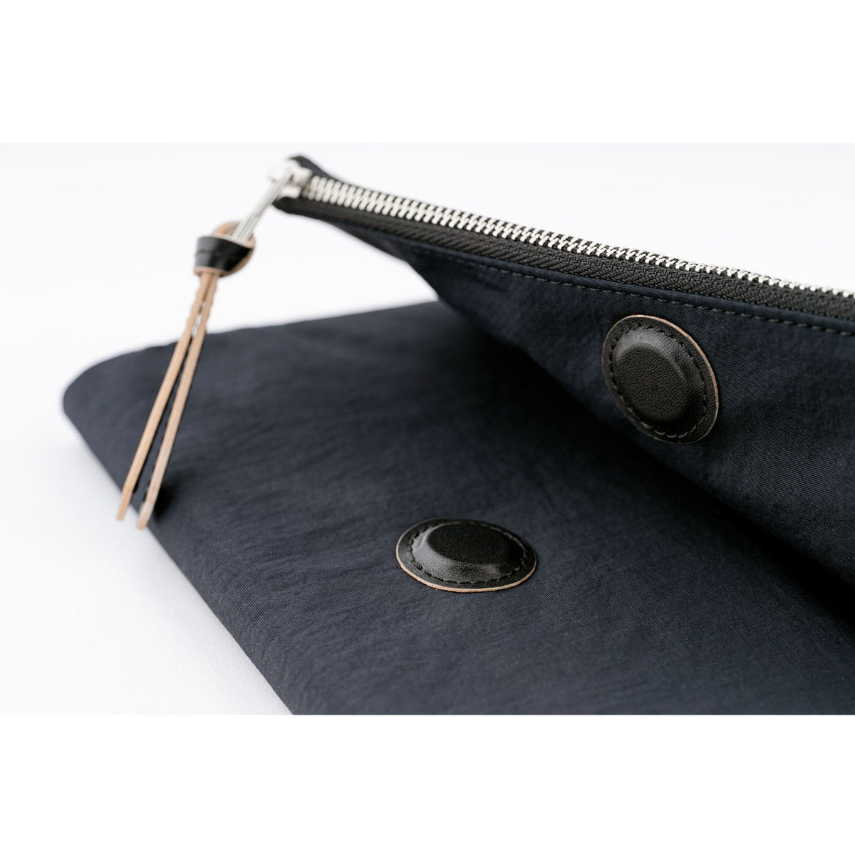 Hobonichi Cover for Weeks - Tragen Black (2025 Version)(Cover Only, No Book) Boston General Store