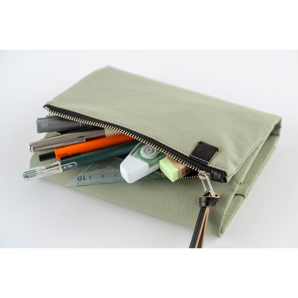 Hobonichi Techo Original A6 2026 - Book with Cover - Tragen: Oakmoss Boston General Store