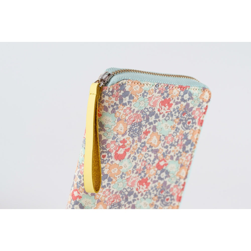 A zippered cover for the Hobonichi Techo Weeks, in a Liberty Fabric print.