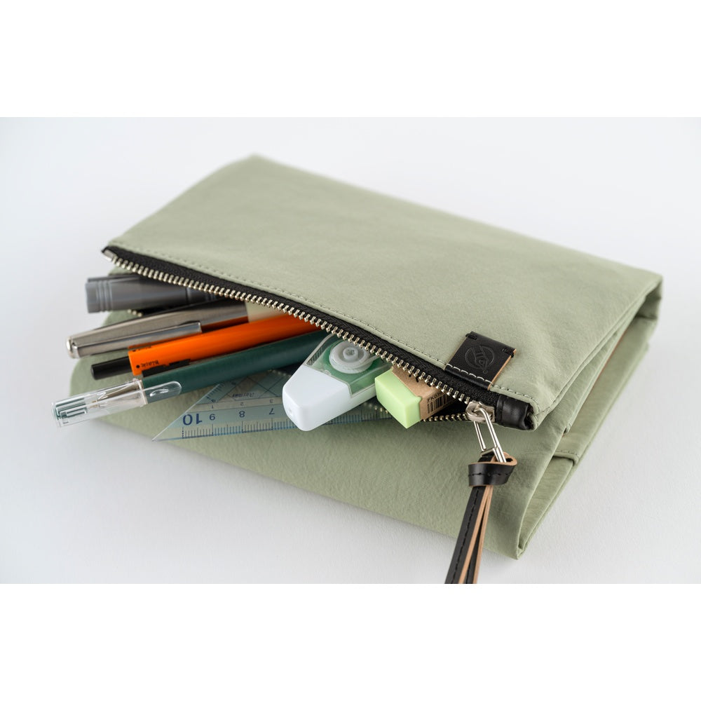 Hobonichi Techo Original A6 2026 - Book with Cover - Tragen: Oakmoss