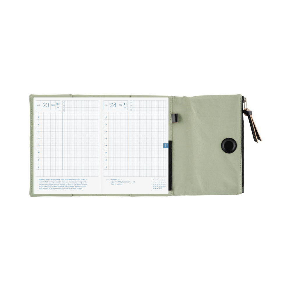 Hobonichi Techo Original A6 2026 - Book with Cover - Tragen: Oakmoss