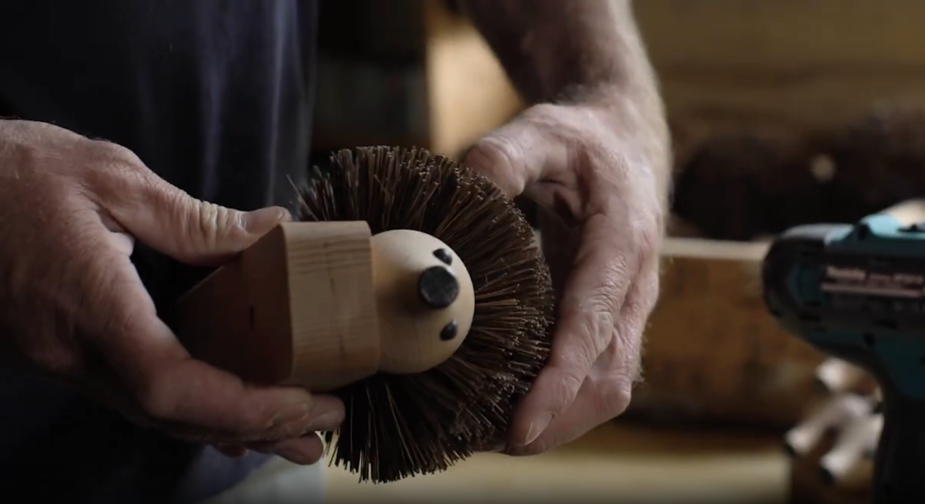 Video showing Redecker Hedgehog Door Stop