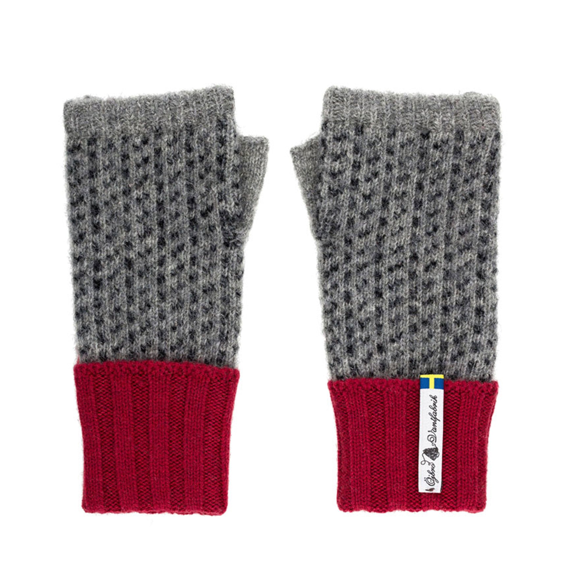 Skafto Gra Wristwarmer at Boston General Store
